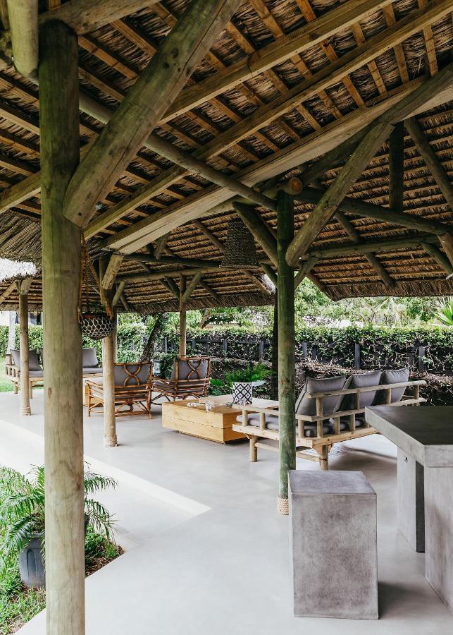 Boutik Le Morne Holiday Apartments Extérieur photo