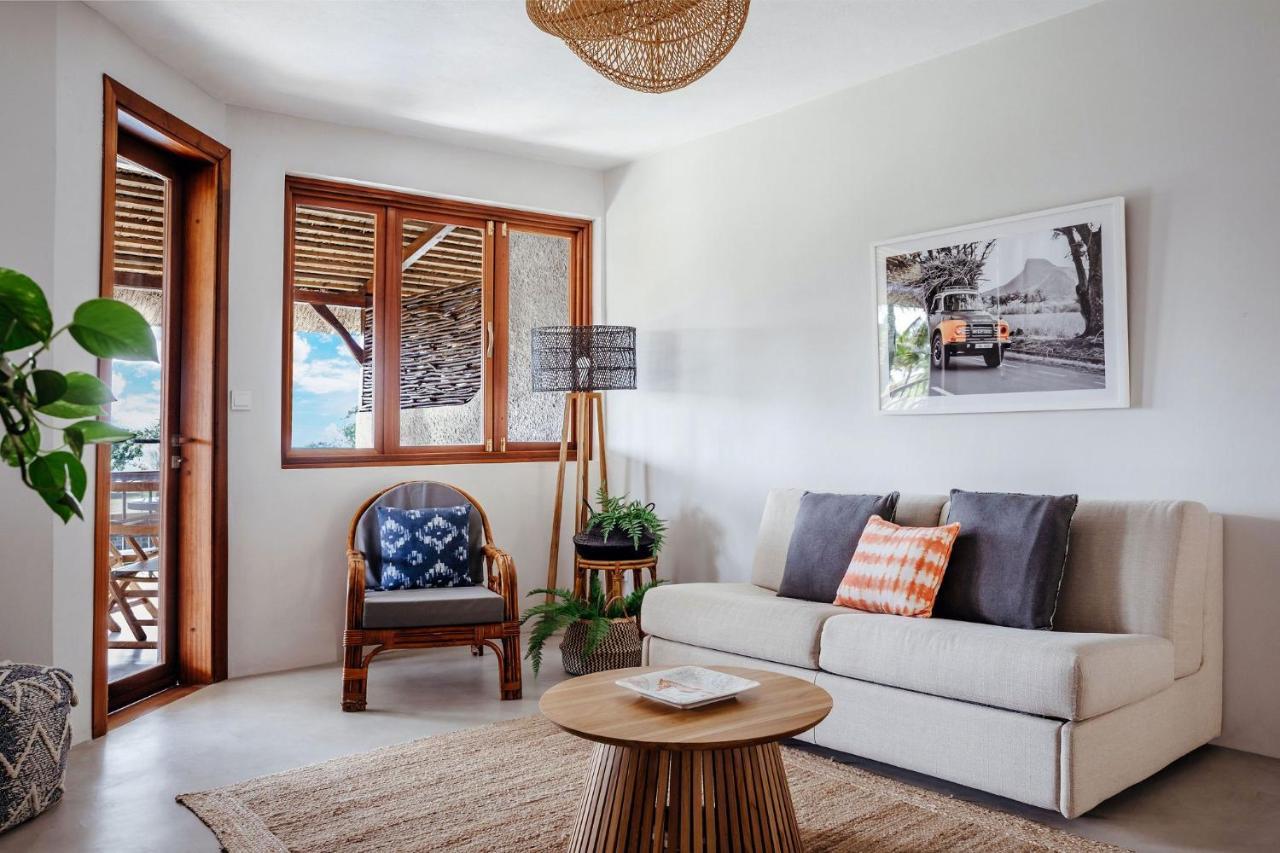 Boutik Le Morne Holiday Apartments Extérieur photo